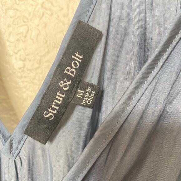 Strut & Bolt Satin Colorblock Maxi Dress Size Medium Feminine Dainty - Picture 5 of 6